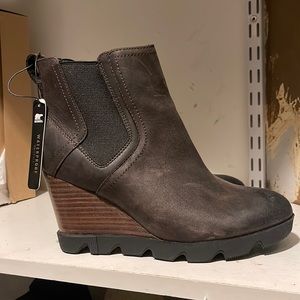 Sorel heel boots